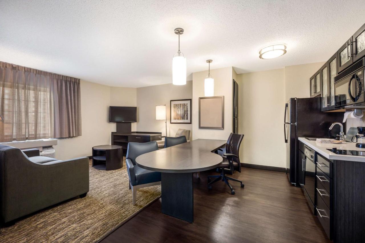 โซเนสตา ซิมพลี สวีท ชิคาโก เนเปอร์วิลล์ Hotel Warrenville ภายนอก รูปภาพ